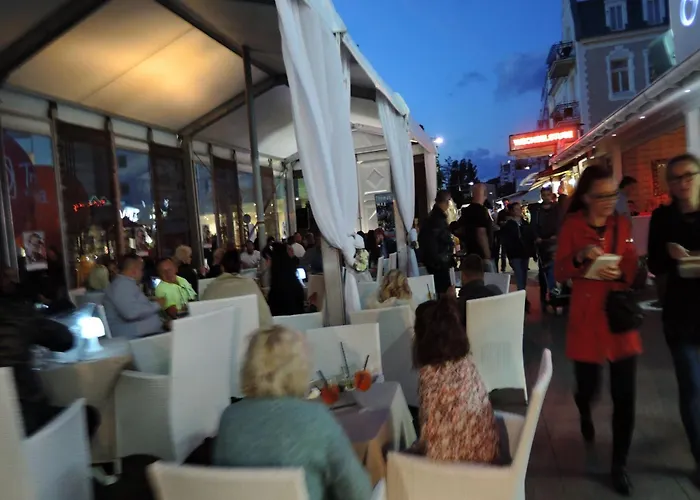 Nyaraló Mi Dzyzdroje Terraced House Near Promenade